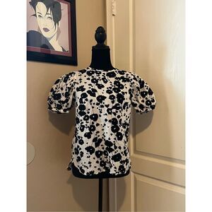 Worthington black and white floral print 55% linen top